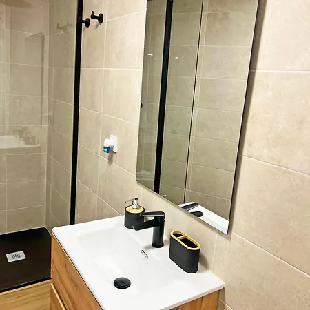 Estiloso-nuevo, Plaza Toros, Ac Apartment *